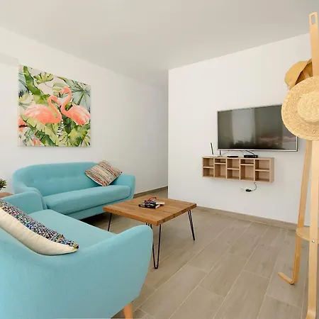 White Volcano Pool, Gym And Activities In Sport Center Fariones Included Vakantiehuis *